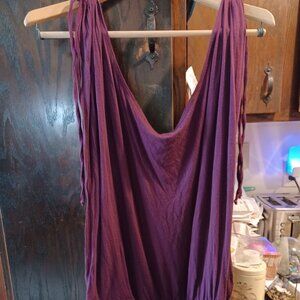 Plum adjustable shoulder top